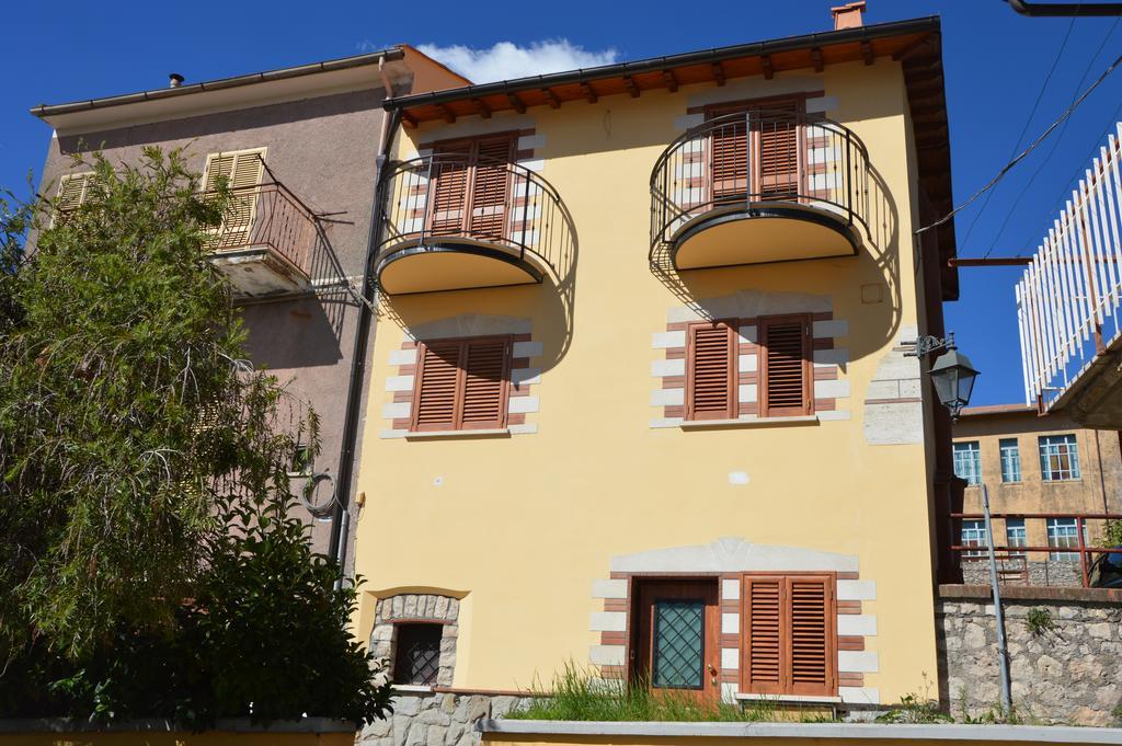 Guest House - Il Granaio Norma Exterior foto